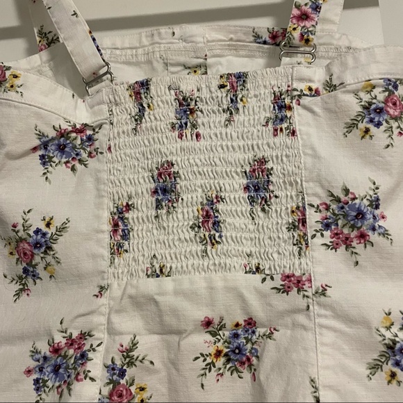 Beautiful Forever 21 Dress - Picture 3 of 7